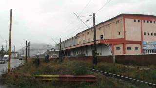 preview picture of video 'IR 1407 in intarziere la plecarea din Toplita'