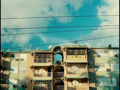 Videoclip de BLOQUES Y CASERÍOS (feat. Dowba Montana) — Myke Towers
