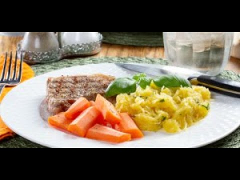 Garlicky Spaghetti Squash Skillet