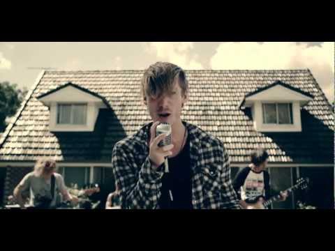 Nine Sons of Dan - Diamond Skin (Official Music Video)