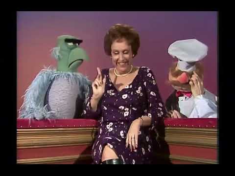 The Muppet Show - 306: Jean Stapleton - Talk Spot (1978)