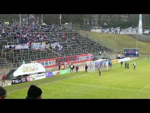 Wuppertaler SV - 1. FC Köln U21 1:0 (Mannschaft nach dem Last-Minute-Sieg bei den Fans)