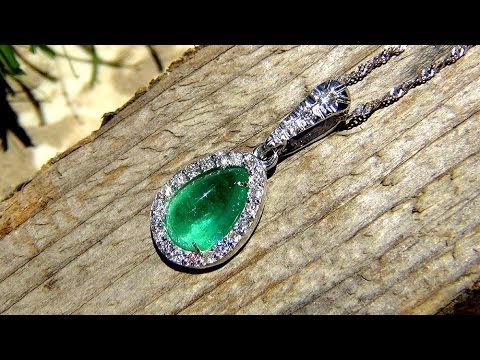 Colombian Emerald Diamond 14k Gold Pendant