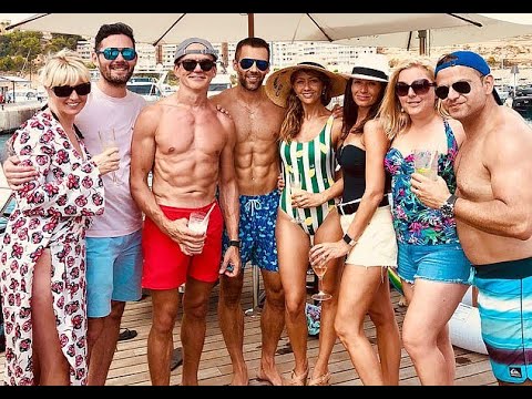 #SecretsSelfmadeBillionaires 0934 Matt Moulding $1B Bonus Pay Day eCommerce Billionaire from UK