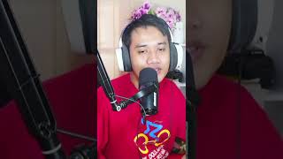 Download lagu Wet because of the raincoat mp3