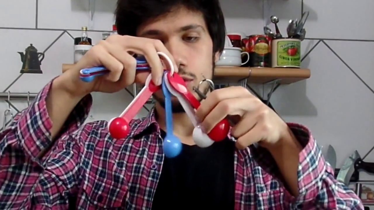 Watch Now Você sabe como medir ingredientes de forma correta Você sabe como medir ingredientes de forma correta