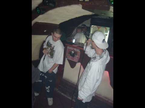 Leon feat. Ghetto - Le sta in fire.wmv(2009)