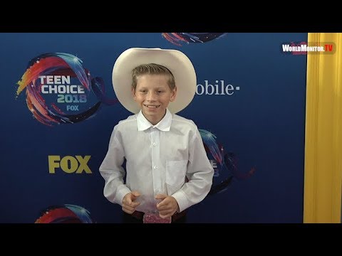 Walmart 'Yodeling Kid' Mason Ramsey at Teen Choice Awards 2018