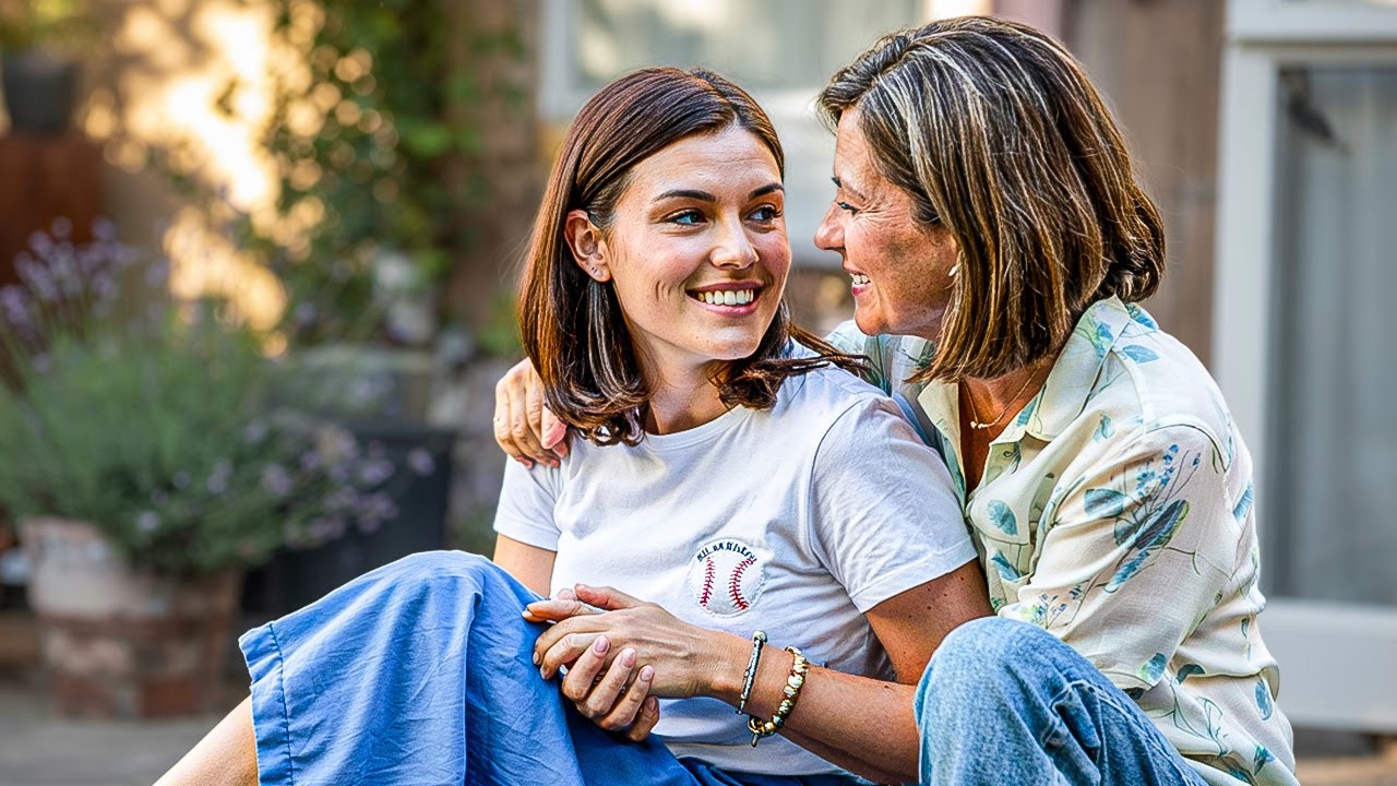 Mom’s Skirt Changed My World [Crossdressing Stories / MtF Transition]