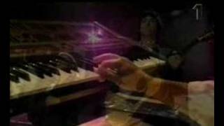 Marianne Faithfull + Johnny Marr, As tears go by