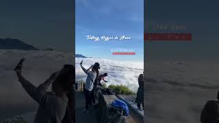 Download lagu Negeri Di Atas Awan - Katon Bagaskara (Lirik Lagu) #storywa #shorts mp3