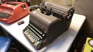 worn-out 1950s Royal HH typewriter, lubricating mechanism and replace ribbon