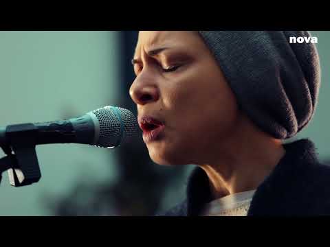 Melanie De Biasio - Your freedom is the end of me | Live Plus Près De Toi