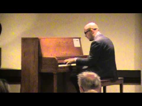 Super Mario Bros. stride piano medley played by Martin Spitznagel