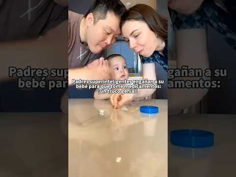 Padres superinteligentes engañan a su bebé para que tome medicamentos: ¡un truco genial! 🧸💊