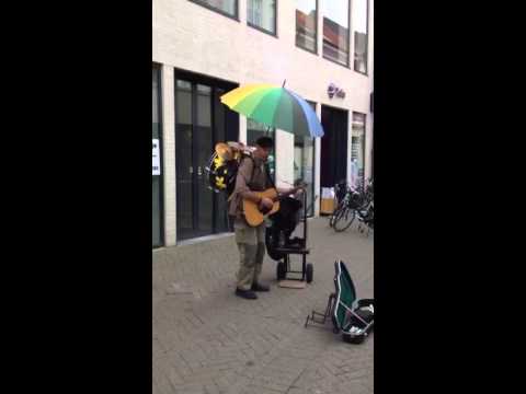 Steve Hart one man band