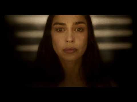 Readymade FC - In Landrwa feat. Ann O`Aro (official video)