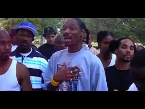 “Snoop Pulls Up To The Rollin 20 Crips Meeting Offering To Fight Anybody!” (Throwback)