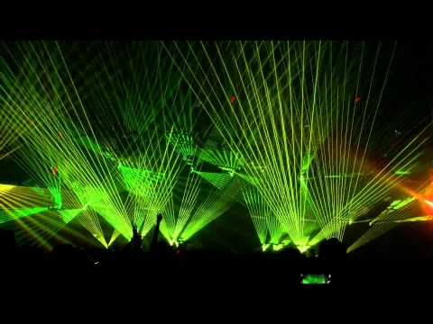 Eric Prydz drops Generate / Aragon at Madison Square Garden EPIC 3.0