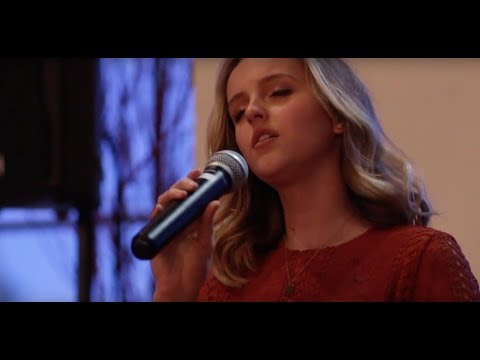 Evie Clair covers Ruelle-Whitney-Elvis for Gressman-Moss Wedding