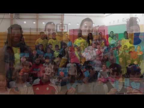 Celta Baloncesto feminino visita o colexio