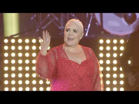 Lupita D'Alessio - Ese Hombre (En Vivo Desde La Arena CDMX)