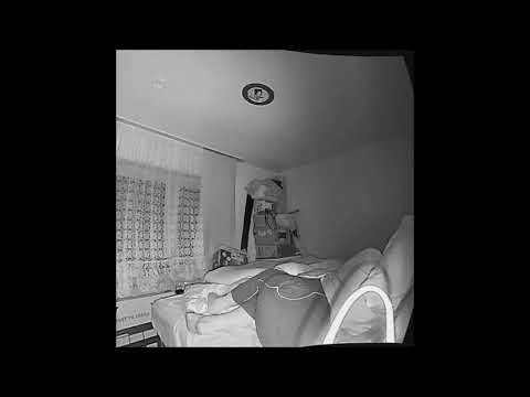 Überwachungskamera im Schlafzimmer Teil 1