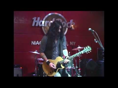 Bruce Wojick & The Struggle - Grown - Hard Rock - Niagara Falls, NY 2/21/2018 - t04