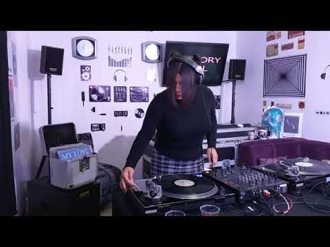 Dj ivory girl live friday night 20 noviembre 2020