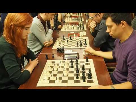 chess girl - GM Alekseev chess blitz