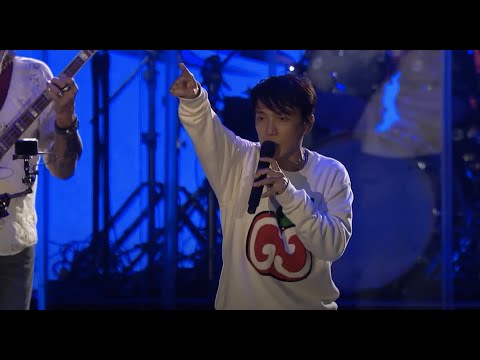 Journey - "Only The Young" - Live Video from Lollapalooza 2021 | @journey