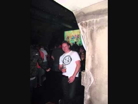 Dj Wandal ft Stefano Noferini- move your body (hasło nieprawidłowe Edit)