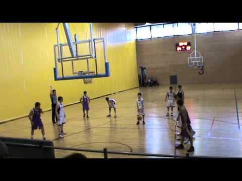 Dos tirs lliures Alex Font al partit Mini Vermell Manresa - JAC Sants. Abril 2012