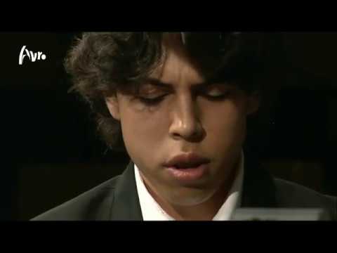 Piano Masterclass on Ravel - Jeux d'eau : Jean Yves Thibaudet teaches Nicolas van Poucke