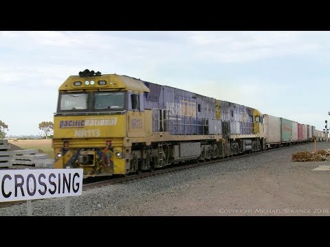 Pacific National Container Train 6MP4 (24/11/2017) - PoathTV Australian Railways
