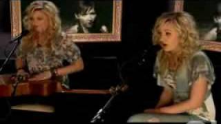 Aly & Aj Cover Black Horse & A Cherry Tree