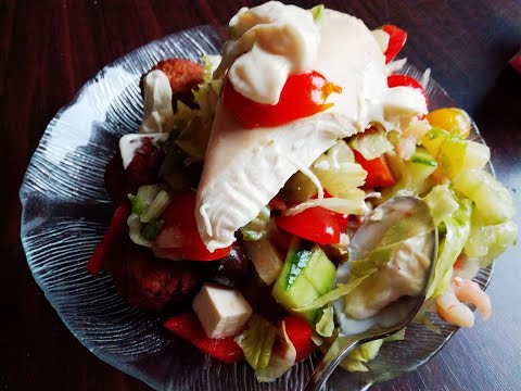 Näin kokkailtiin kurmeessa keittiössä