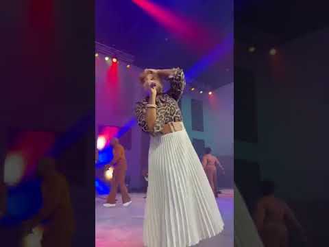 Y'all let's start this week off right and press into His presence! 🙏THIS WEEK WILL BE GREAT FOR YOU!