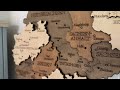 Video Holz 3D Karte von Deutschland mit detaillierter Schnitzerei und Gravur (Handgebeizt - 9XL – Höhe: 170 cm (1.7 m))