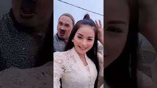 Download lagu DIAN ANIC, WA KANCIL, WA KOSLET KEGEER'AN  #diananic #shorts #youtube #viral #pantura mp3