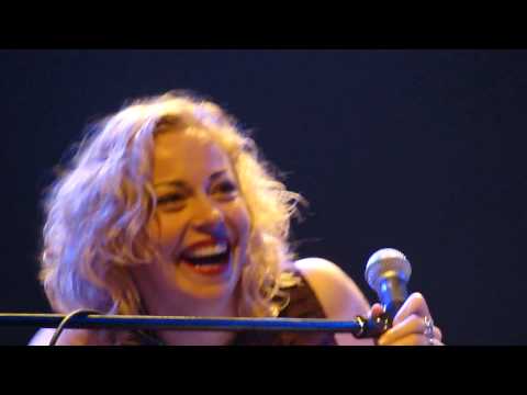 Day After Yesterday - Anneke & Danny  - Teatro Nescafe de las Artes