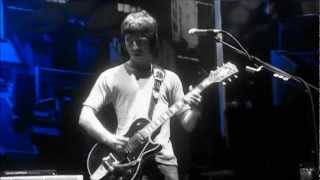 Oasis - &quot;Hey Hey, My My&quot; (Neil Young) Familiar to Millions: Live At Wembley (2000)