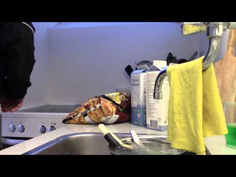 MongoTV_743  - God Vinterferie - Pakker Mad Ud Fra Netto Og Viser Drone