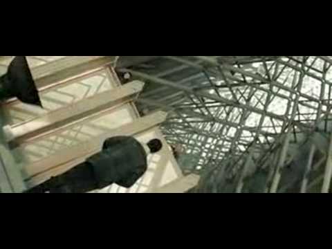 The Trailer for the New Star Trek 2009 with cameo by william shatner.