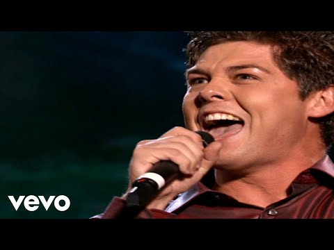 Bill & Gloria Gaither - The Reason That I'm Standing [Live] ft. The Crabb Family