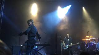 Download lagu Suede Wastelands 2019 Leeds Live mp3