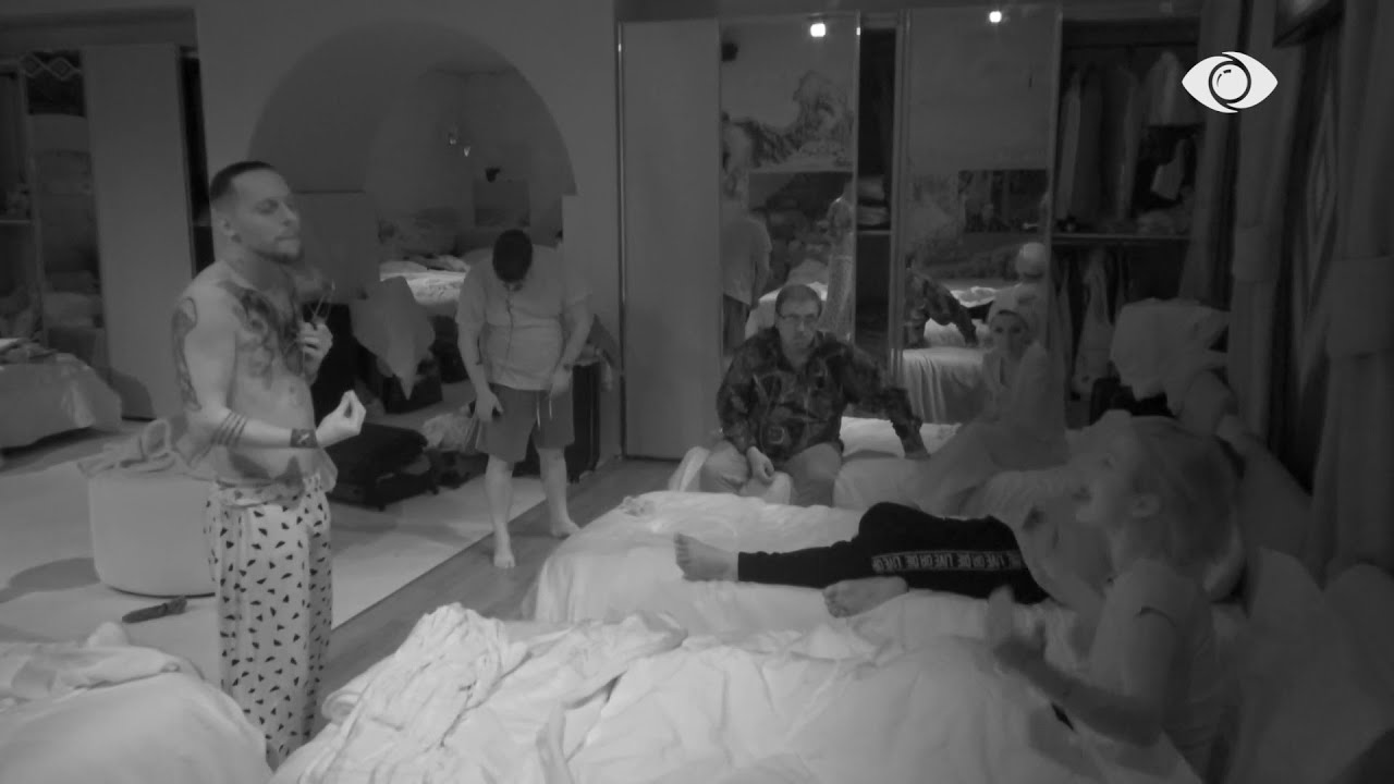 “Nuk do gjeni dot të brendshmet”, Egla nuk përmbahet ndaj banorëve