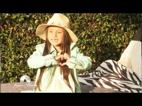 EL Suertudo -Titanes de la Carranga ( Cover ) Salome Gomez - La Princesa de la Carranga