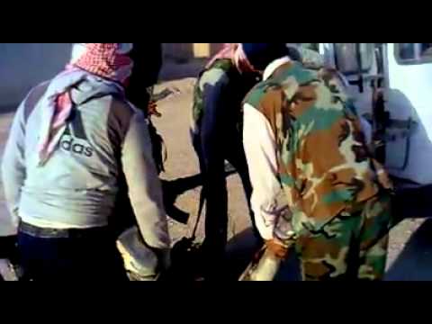 اصابة أحد عناصر تيبة القادسية أثناء الاشتباكات في عين عروس مع عصابات اللامن في الرقة