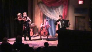 Quartetto Gelato; Under Paris Skies (Jean Andre Brun, Kim Gannon, Hubert Giraud))